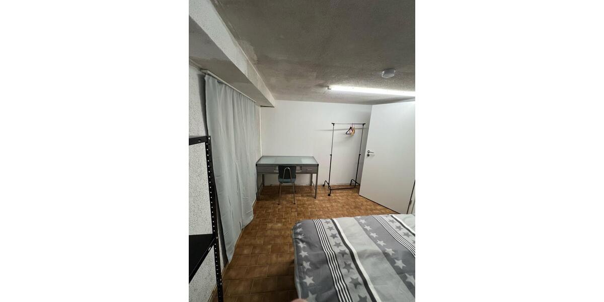 Wohnen auf Zeit Erkrath - 14 Zimmer, 200 m&sup2;, 600&euro; | Angebot:25550416