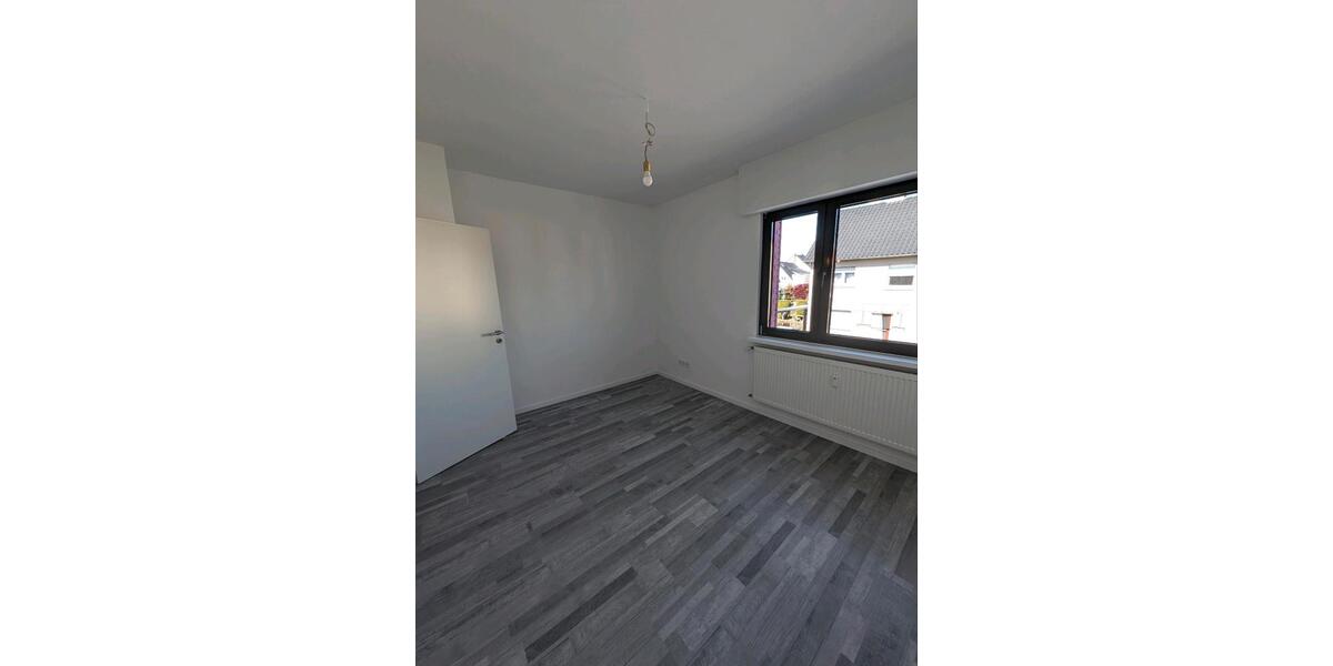 Etagenwohnung Seligenstadt - 4 Zimmer, 91 m&sup2;, 1.300&euro; | Angebot:26056987