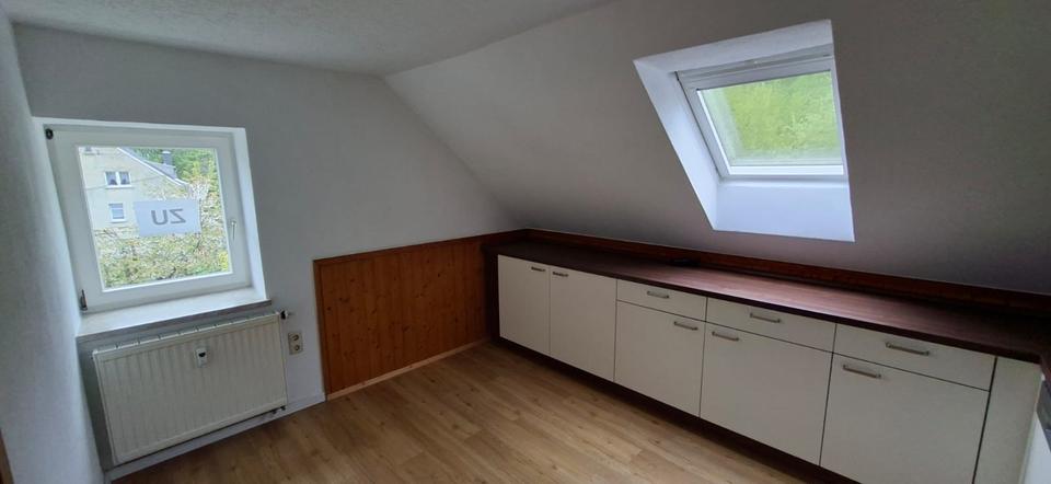 Dachgeschoßwohnung Thum - 3 Zimmer, 68 m&sup2;, 675&euro; | Angebot:26558626