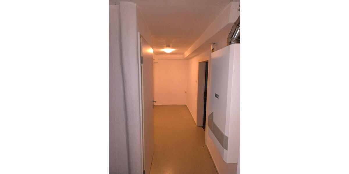 Etagenwohnung Helsa - 3 Zimmer, 90 m&sup2;, 685&euro; | Angebot:25931307