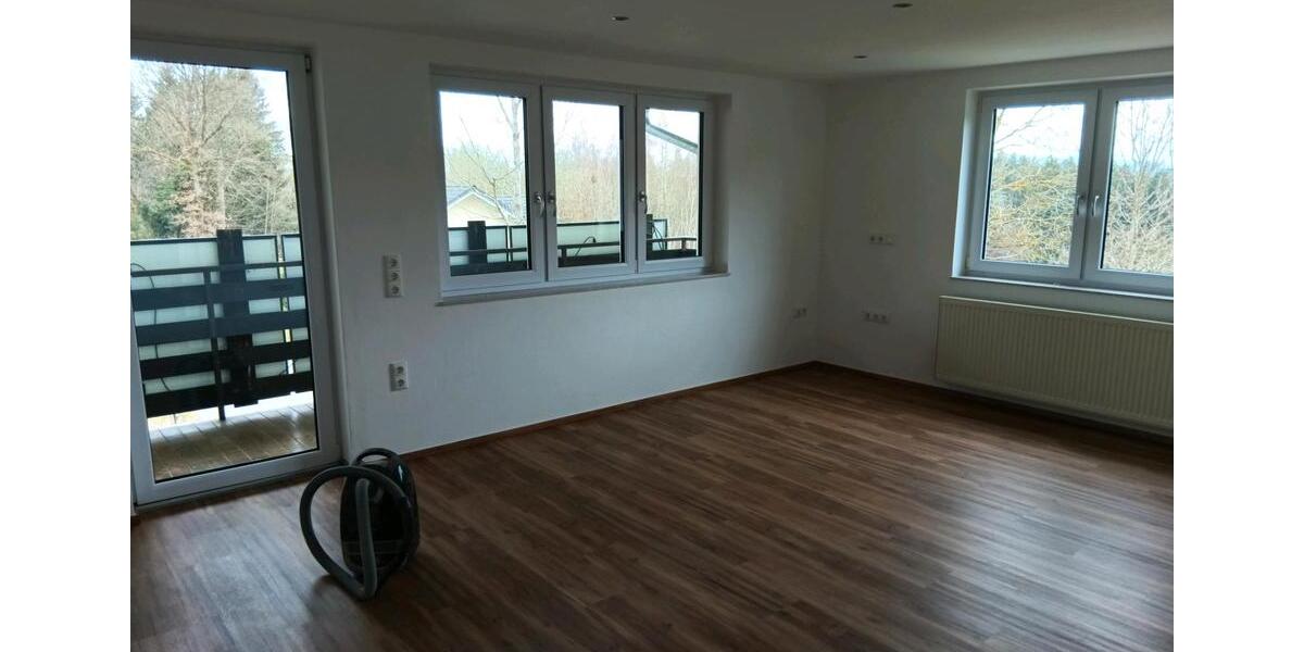 Etagenwohnung Rinchnach - 2 Zimmer, 72 m&sup2;, 950&euro; | Angebot:26341408