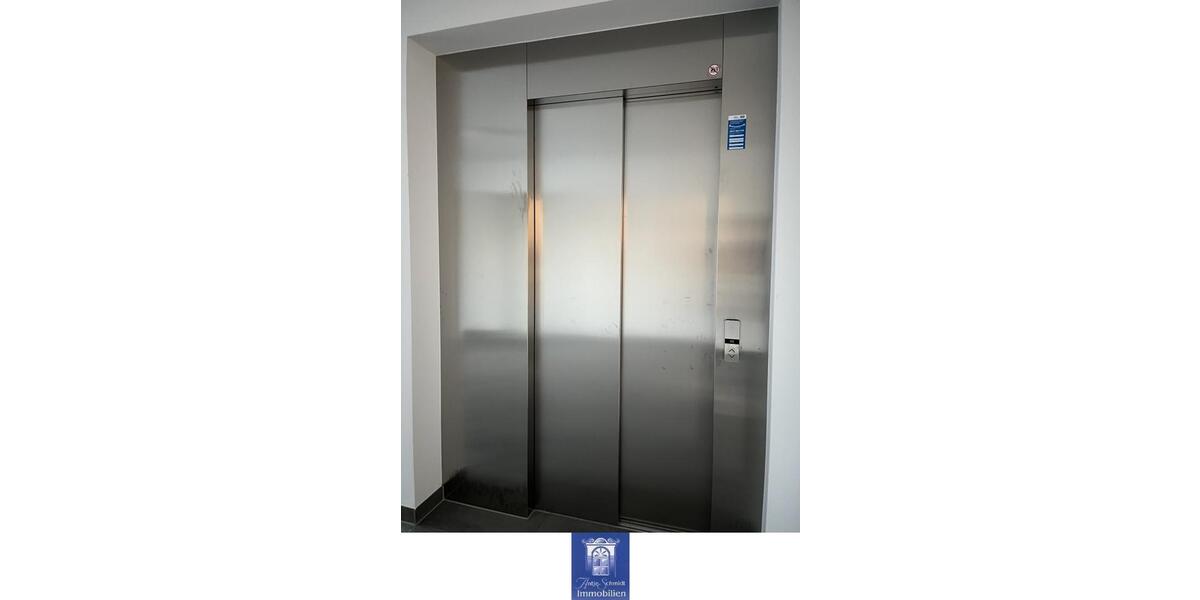 Dachgeschoßwohnung Arnsdorf - 2 Zimmer, 42 m&sup2;, 580&euro; | Angebot:24434555