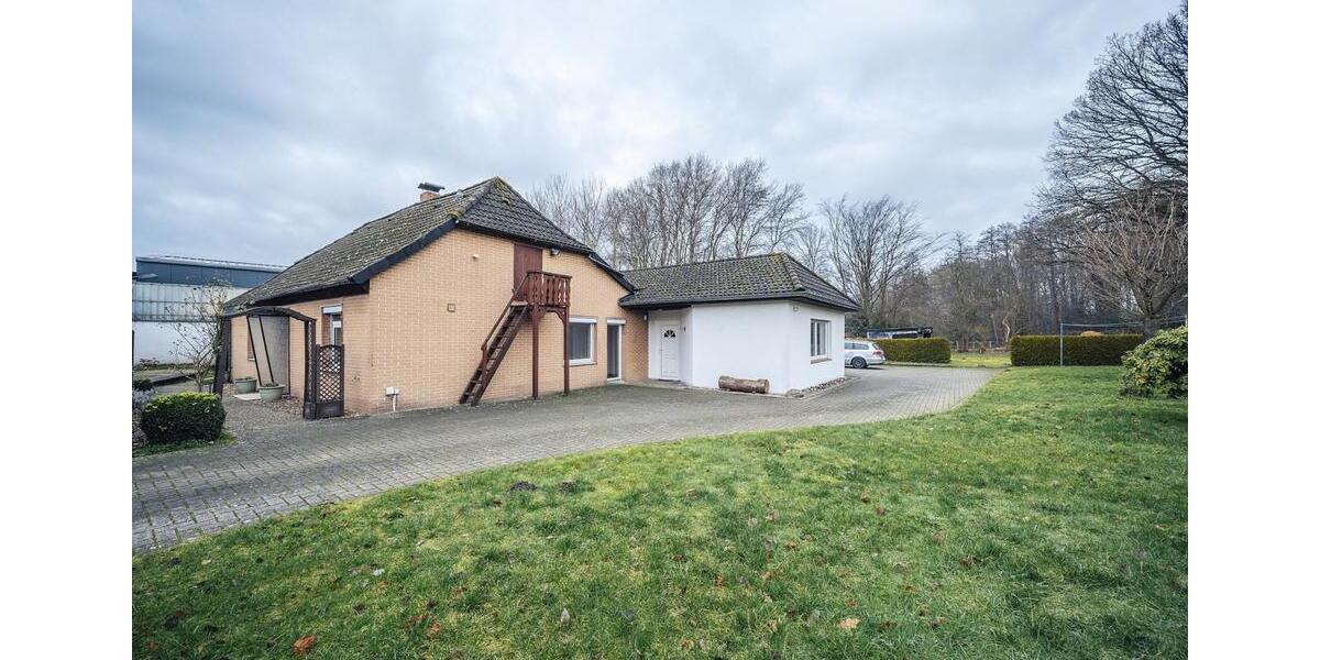 Bungalow Walsrode - 4 Zimmer, 150 m&sup2;, 1.400&euro; | Angebot:23147468