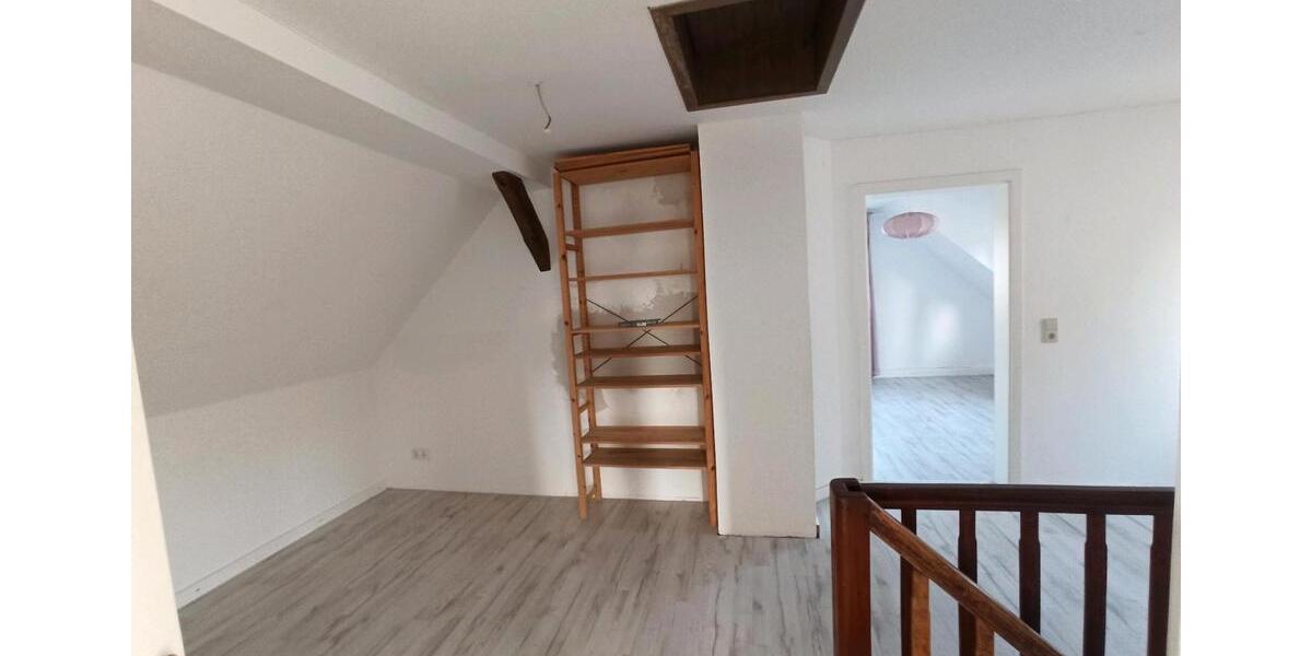 Einfamilienhaus Dommitzsch - 4.5 Zimmer, 135 m&sup2;, 1.200&euro; | Angebot:26383285