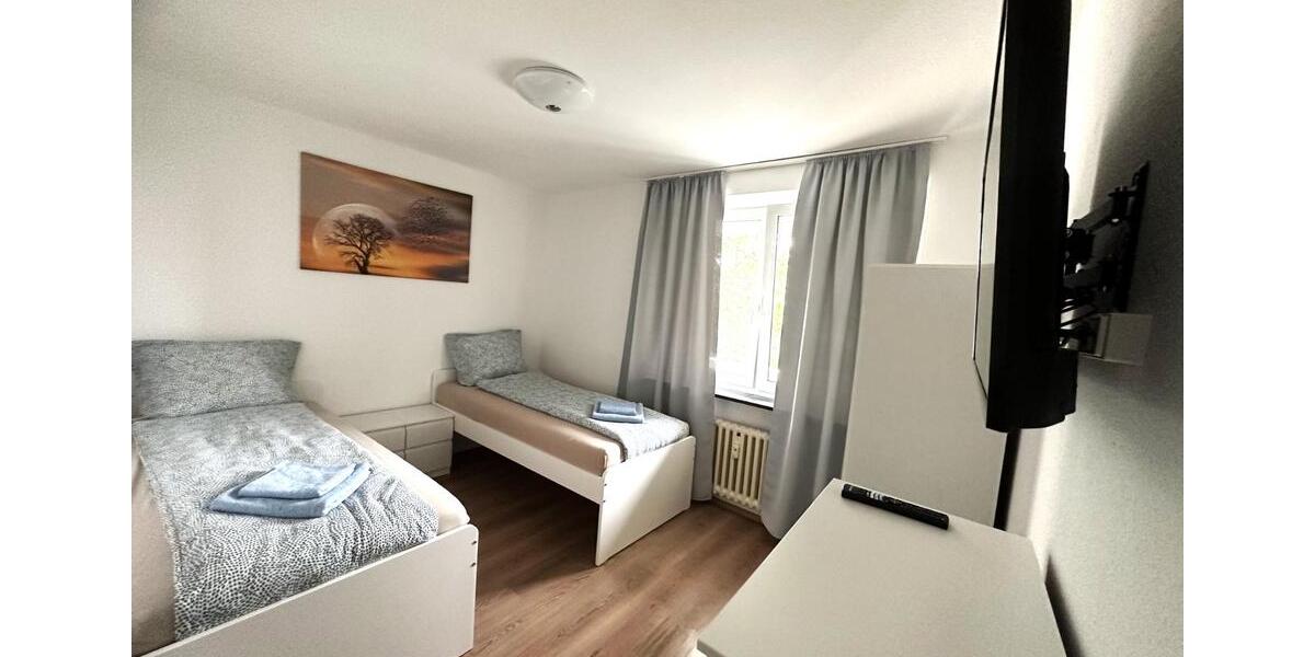 Wohnen auf Zeit Duisburg Rheinhausen - 75 Zimmer, 920 m&sup2;, 15&euro; | Angebot:22263010