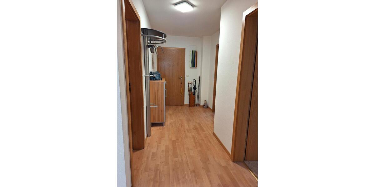 Etagenwohnung Pfullingen - 3 Zimmer, 78 m&sup2;, 800&euro; | Angebot:25973463