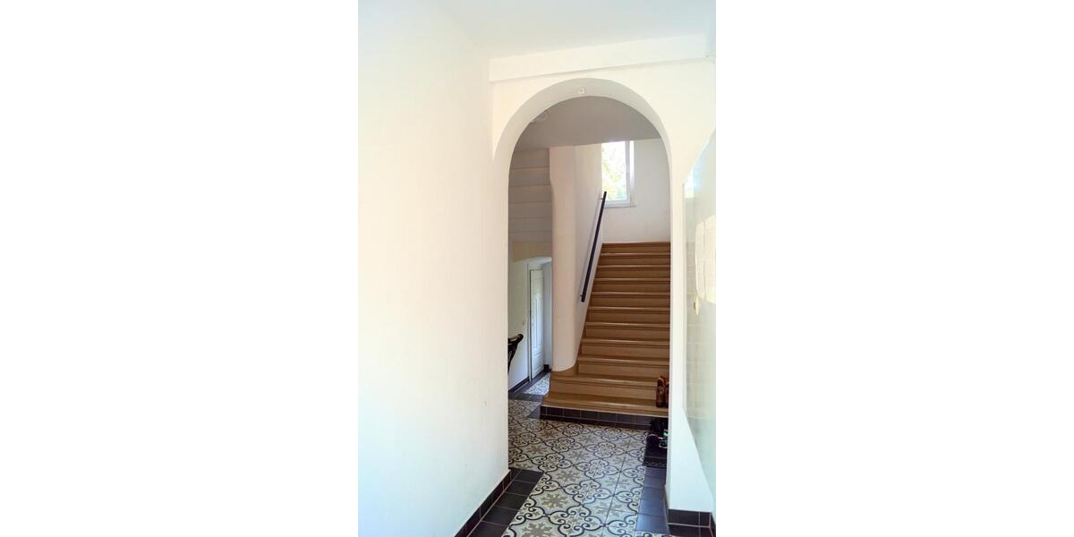Dachgeschoßwohnung Altenburg - 3 Zimmer, 92 m&sup2;, 600&euro; | Angebot:26551009