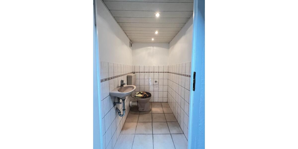 Dachgeschoßwohnung Wiesbaden Nordost - 3 Zimmer, 95 m&sup2;, 700&euro; | Angebot:25650731