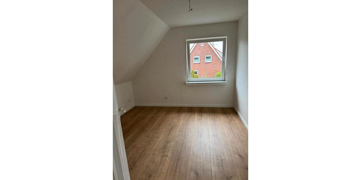 Etagenwohnung Rastede - 3 Zimmer, 110 m&sup2;, 950&euro; | Angebot:24842278