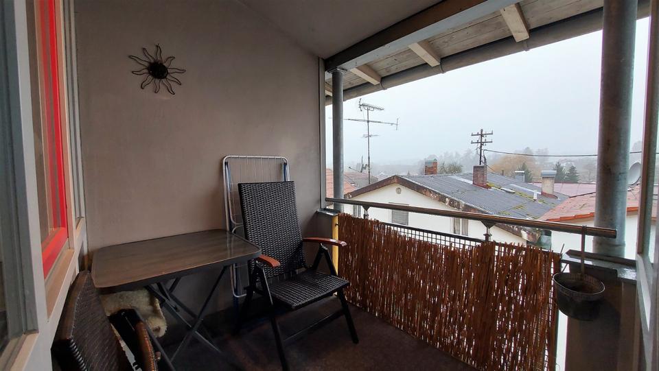 Dachgeschoßwohnung Isen - 3 Zimmer, 68 m&sup2;, 800&euro; | Angebot:25636493