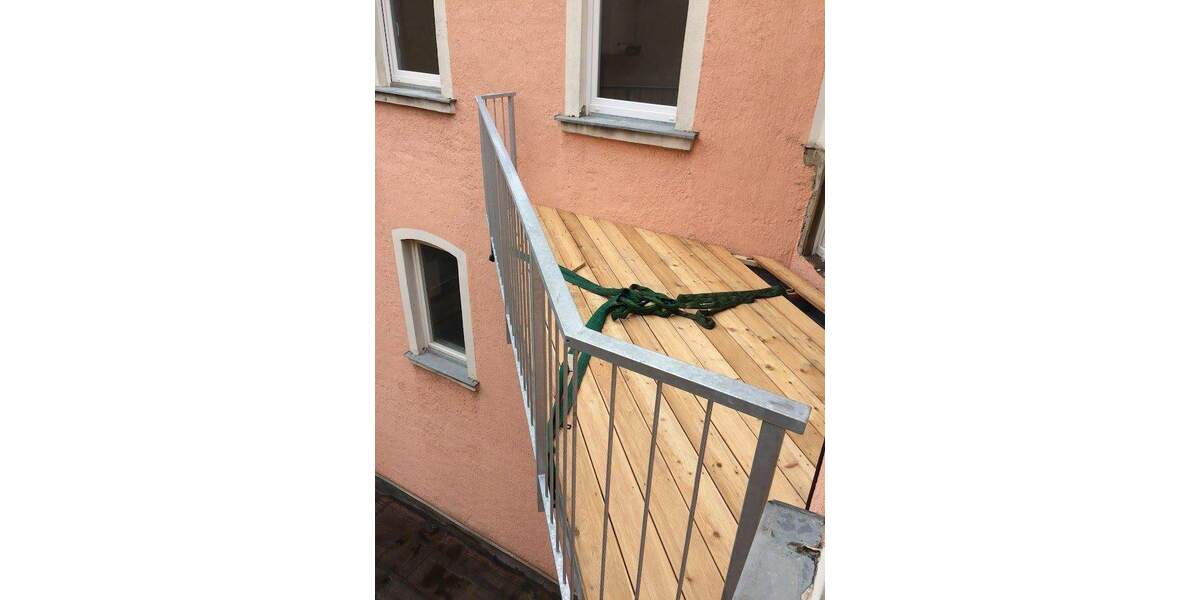 Etagenwohnung Hof Innenstadt - 4 Zimmer, 135 m&sup2;, 951&euro; | Angebot:25095303