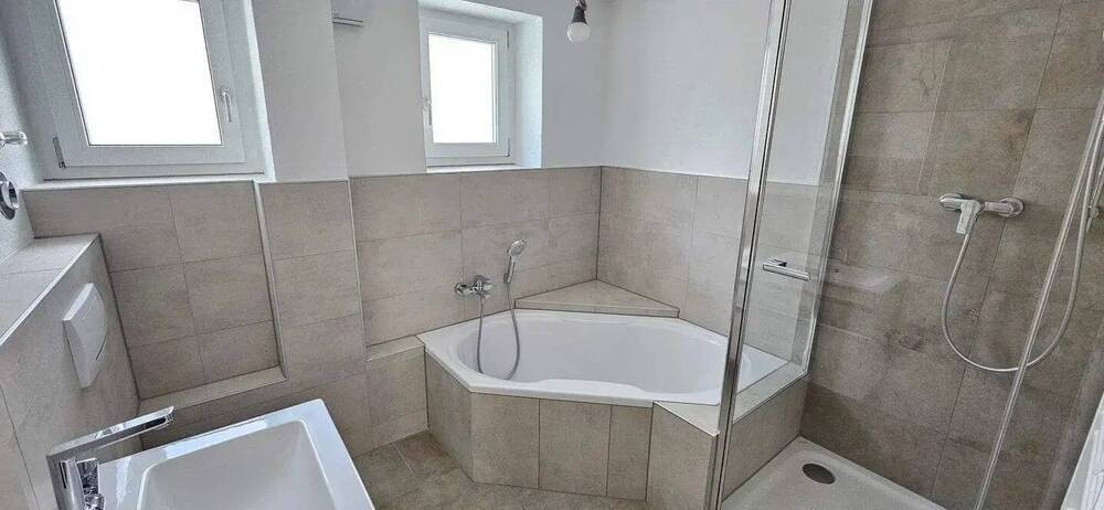 Neu renoviert - Attraktive 3-Zimmer-Wohnung in guter und ruhiger Wohnlage von Amberg