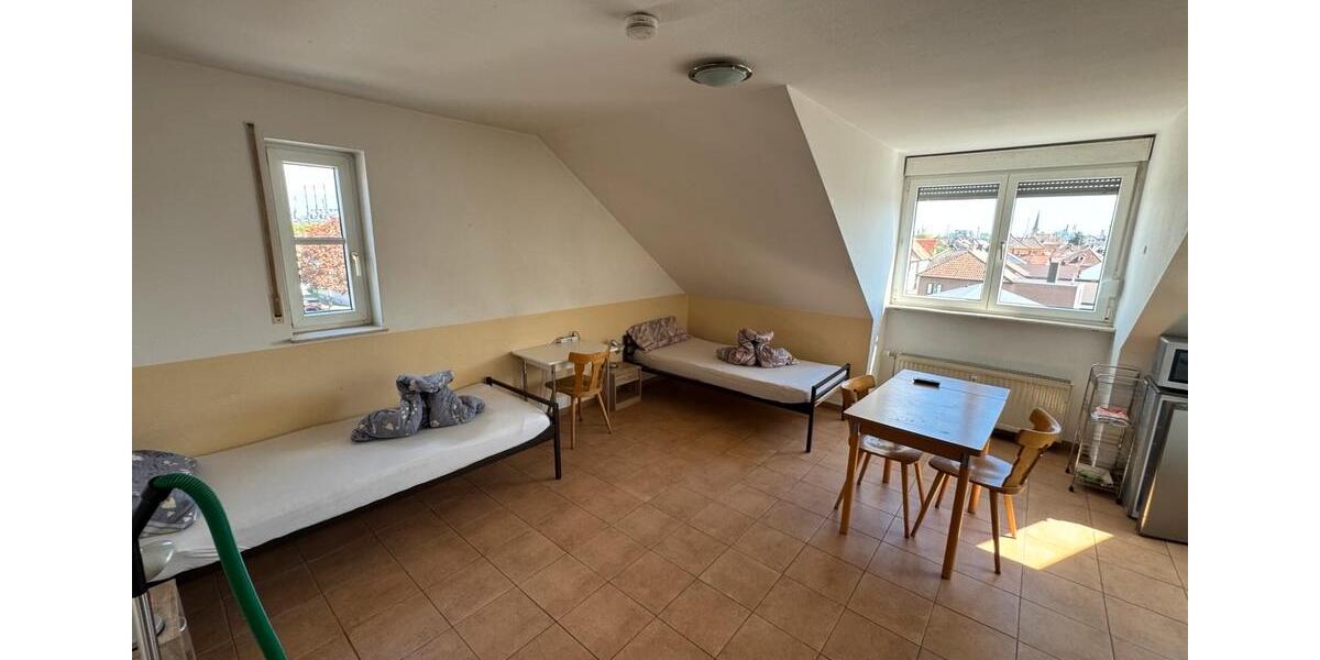 Dachgeschoßwohnung Ludwigshafen am Rhein Edigheim - 1 Zimmer, 33 m&sup2;, 570&euro; | Angebot:26224948