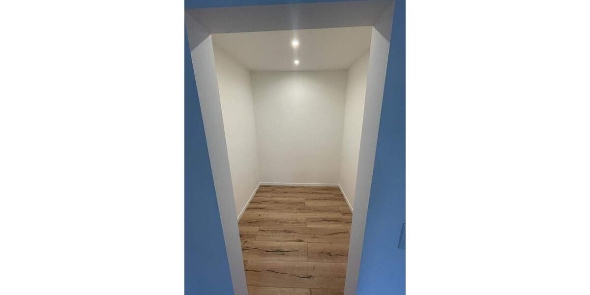 Etagenwohnung Bad Neustadt a. d. Saale Bad Neustadt - 2 Zimmer, 100 m&sup2;, 950&euro; | Angebot:25800370