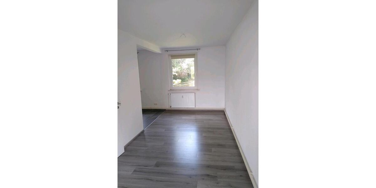 Etagenwohnung Delligsen - 2.5 Zimmer, 71 m&sup2;, 490&euro; | Angebot:26549362