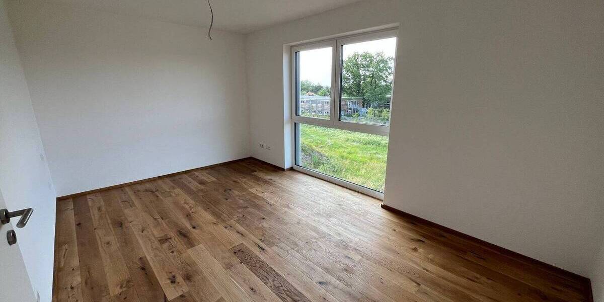 Erstbezug: 4,5-Zimmer-OG-Wohnung mit Balkon und Küche 4 zimmer
