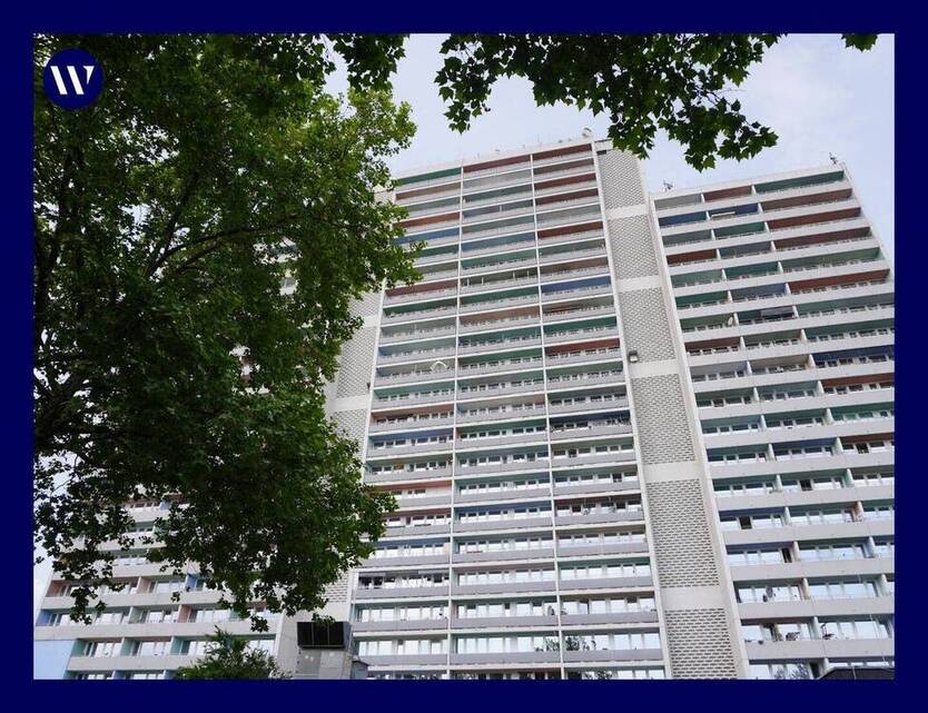 Moderne 2-Zimmer-Wohnung im 4. Obergeschoss, Aufzug, Balkon, Duschbad