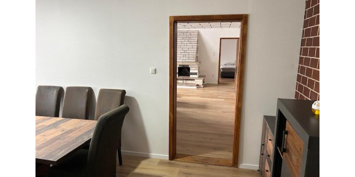 Wohnen auf Zeit Unterwellenborn - 4 Zimmer, 120 m&sup2;, 25&euro; | Angebot:19608078