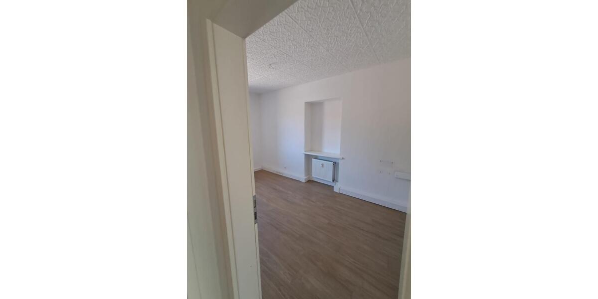 Etagenwohnung Bienenbüttel - 3 Zimmer, 75 m&sup2;, 600&euro; | Angebot:26368385