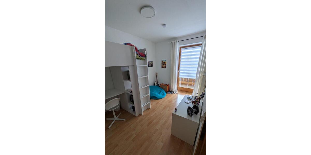 Tittmoning Kirchheim: 4 Zimmerwohnung ab 01.04.26 zu vermieten 4 zimmer