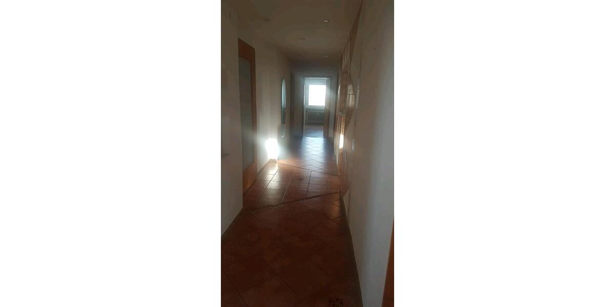 Dachgeschoßwohnung Hermaringen - 3 Zimmer, 90 m&sup2;, 900&euro; | Angebot:24531231