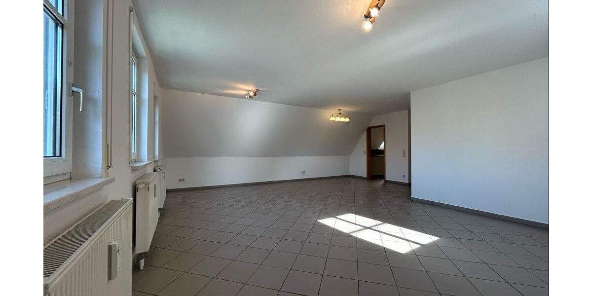 Etagenwohnung Herrieden - 4 Zimmer, 106 m&sup2;, 850&euro; | Angebot:25862337