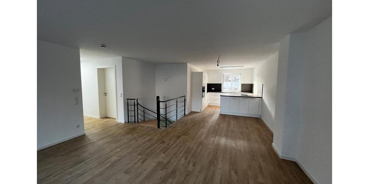 Maisonettenwohnung Göppingen Faurndau - 4 Zimmer, 145 m&sup2;, 1.380&euro; | Angebot:26694109