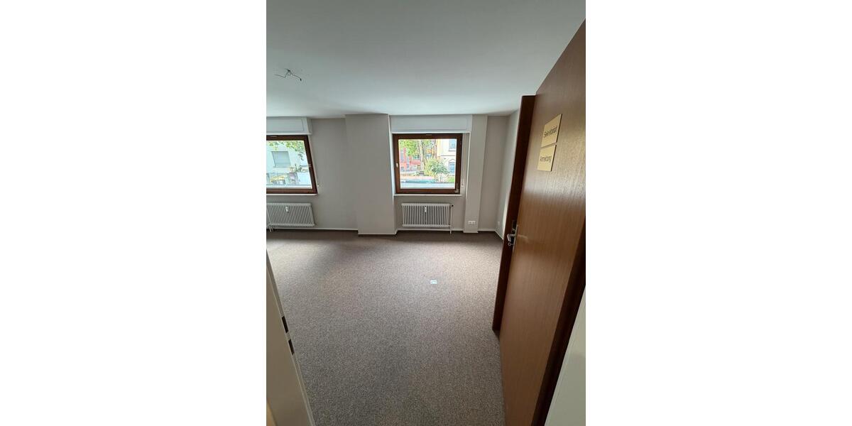 Erdgeschoßwohnung Offenbach am Main Buchrain - 5 Zimmer, 140 m&sup2;, 1.600&euro; | Angebot:26625712