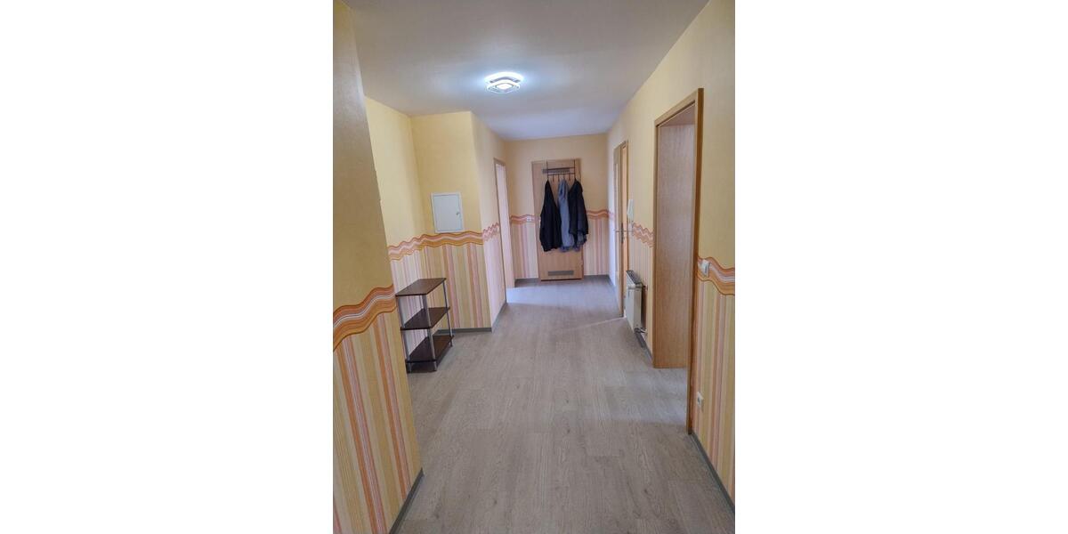 Dachgeschoßwohnung Irmenach - 3 Zimmer, 96 m&sup2;, 500&euro; | Angebot:25873815