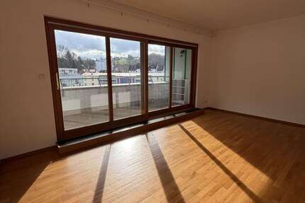 Wohnung zum Mieten in Landshut 1.078 € 77 m² 2 zimmer