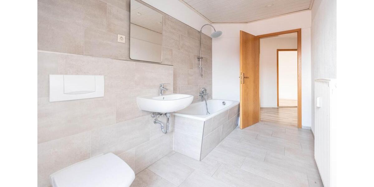 Etagenwohnung Torgau - 1 Zimmer, 145 m&sup2;, 995&euro; | Angebot:26300859