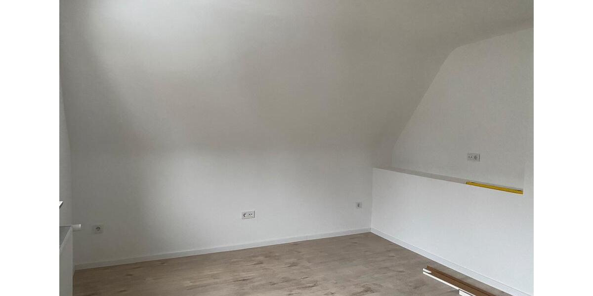 Doppelhaushälfte Stadtallendorf - 3 Zimmer, 100 m&sup2;, 1.350&euro; | Angebot:24867593