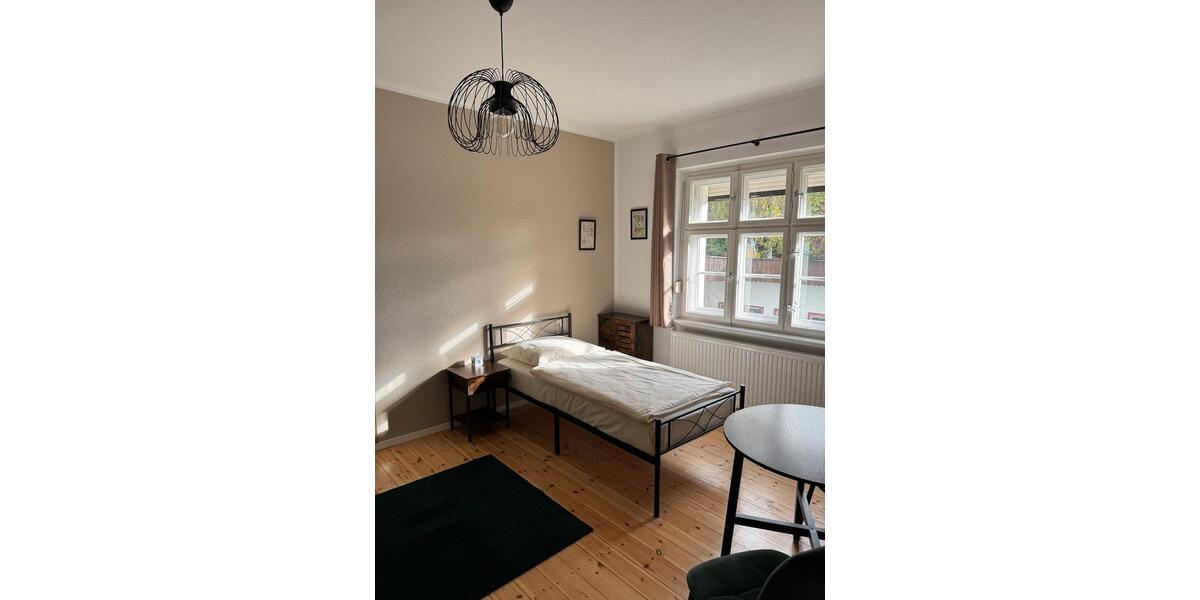 Wohnen auf Zeit Zossen - 3 Zimmer, 70 m&sup2;, 30&euro; | Angebot:23567883
