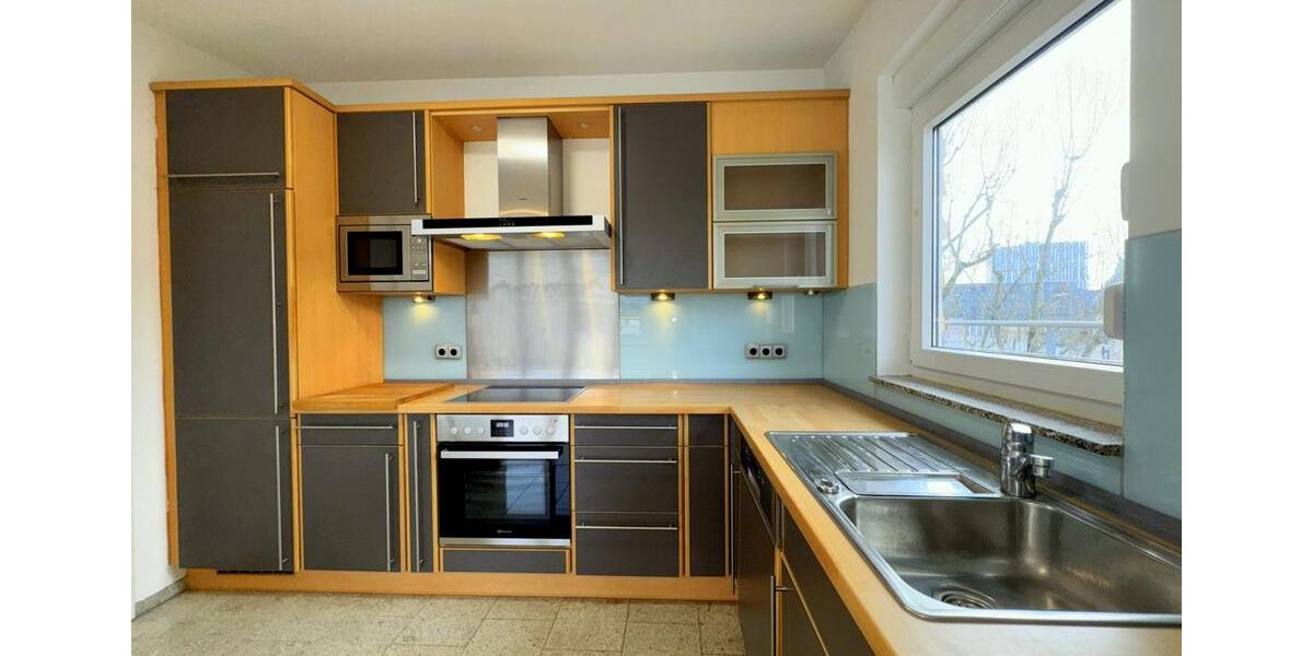 LIVE ON THE TOP FLOOR! Stylish 98 m² penthouse with terrace and underground parking 3 zimmer