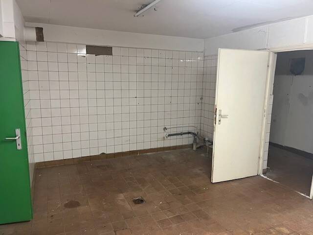 Gewerbeobjekt Chemnitz Altendorf - 1 Zimmer, 184 m&sup2;, 1.000&euro; | Angebot:26834813