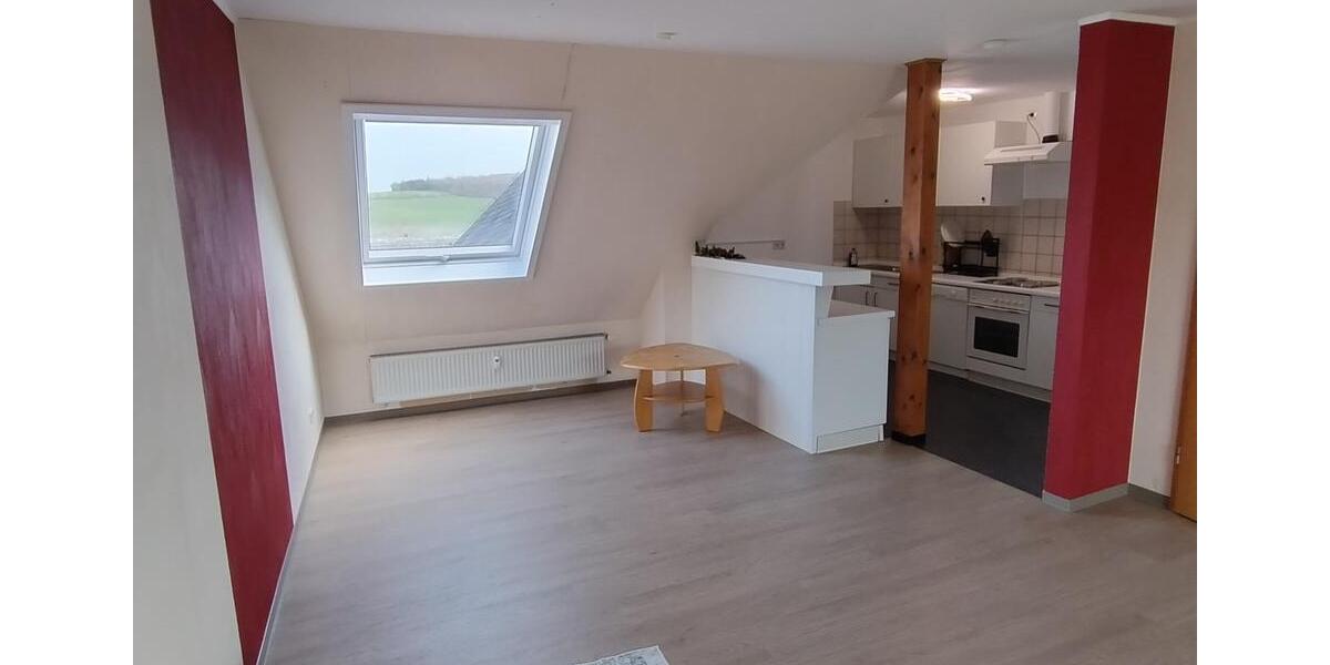 Dachgeschoßwohnung Irmenach - 3 Zimmer, 96 m&sup2;, 500&euro; | Angebot:25873815