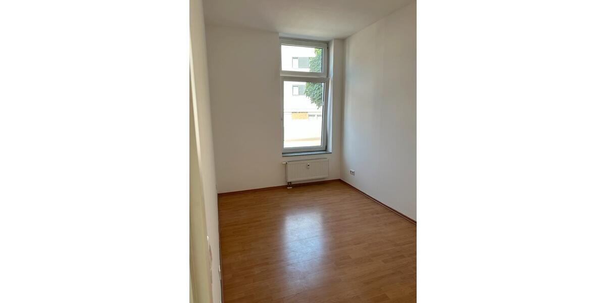 Etagenwohnung Mönchengladbach West - 3 Zimmer, 79 m&sup2;, 850&euro; | Angebot:26605432