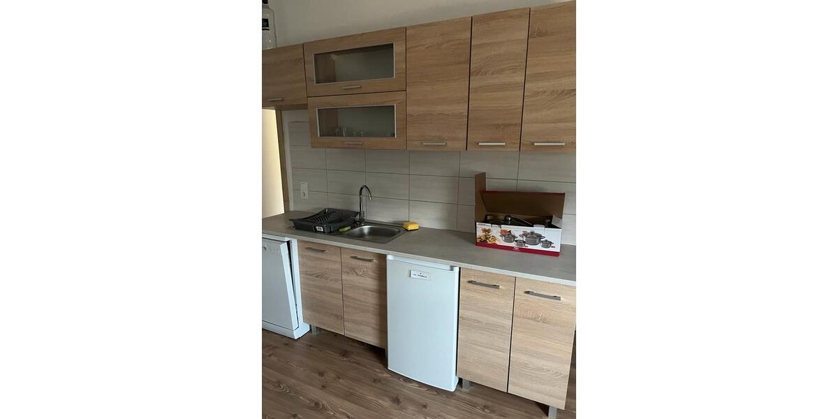 Hochparterre Arzberg - 2 Zimmer, 80 m&sup2;, 22&euro; | Angebot:26638649