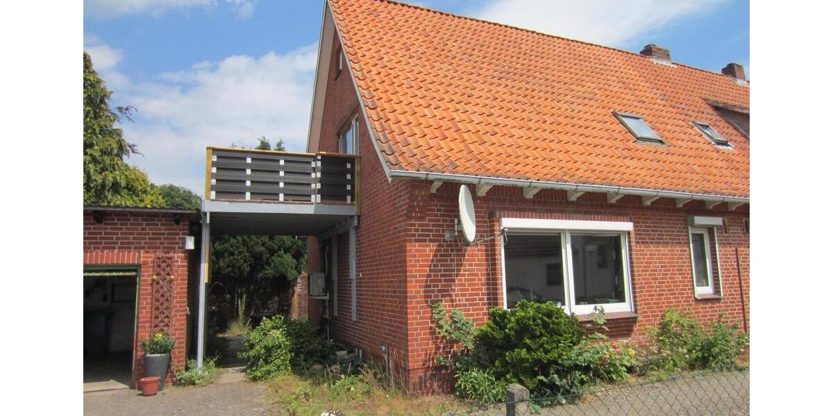 Etagenwohnung Cadenberge - 3 Zimmer, 90 m&sup2;, 825&euro; | Angebot:25759110