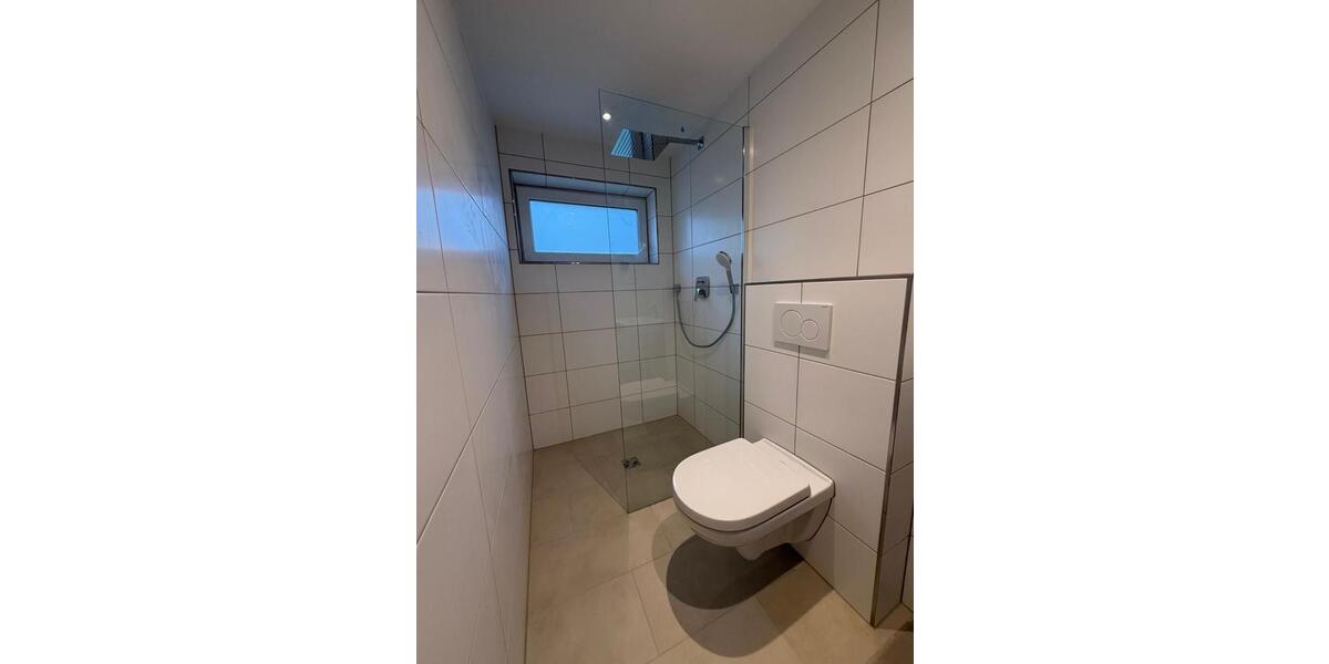 Erdgeschoßwohnung Düsseldorf Stadtbezirk 8 - 3 Zimmer, 73 m&sup2;, 820&euro; | Angebot:24763821