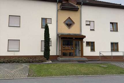 Wohnung Walldürn - 2 Zimmer, 75 m&sup2;, 700&euro; | Angebot:26071324