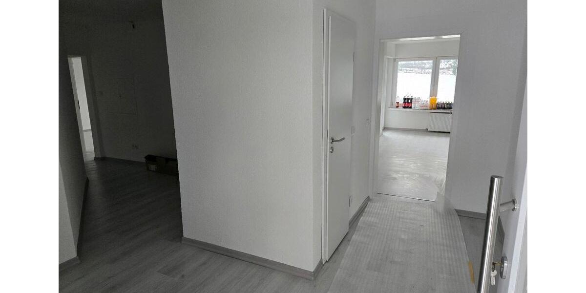 Erdgeschoßwohnung Kirchhundem - 3 Zimmer, 100 m&sup2;, 750&euro; | Angebot:26261241