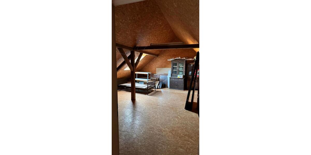 Etagenwohnung Großheirath - 5 Zimmer, 125 m&sup2;, 740&euro; | Angebot:26251085