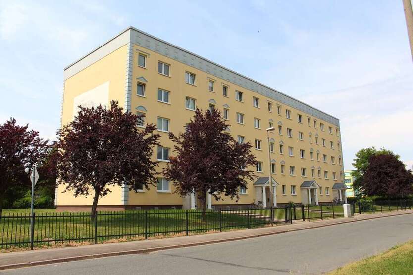 Wohnung zum Mieten in Leinefelde 360 € 62 m²