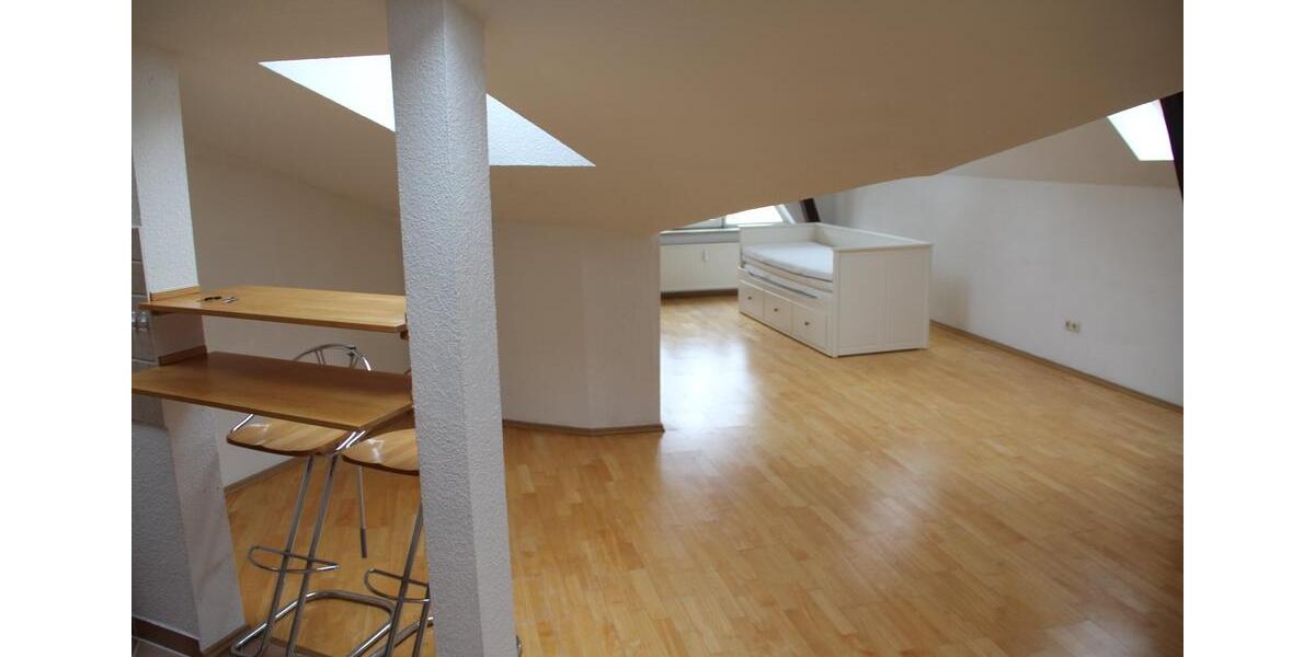 Dachgeschoßwohnung Rostock Hansaviertel - 2 Zimmer, 70 m&sup2;, 840&euro; | Angebot:26545900