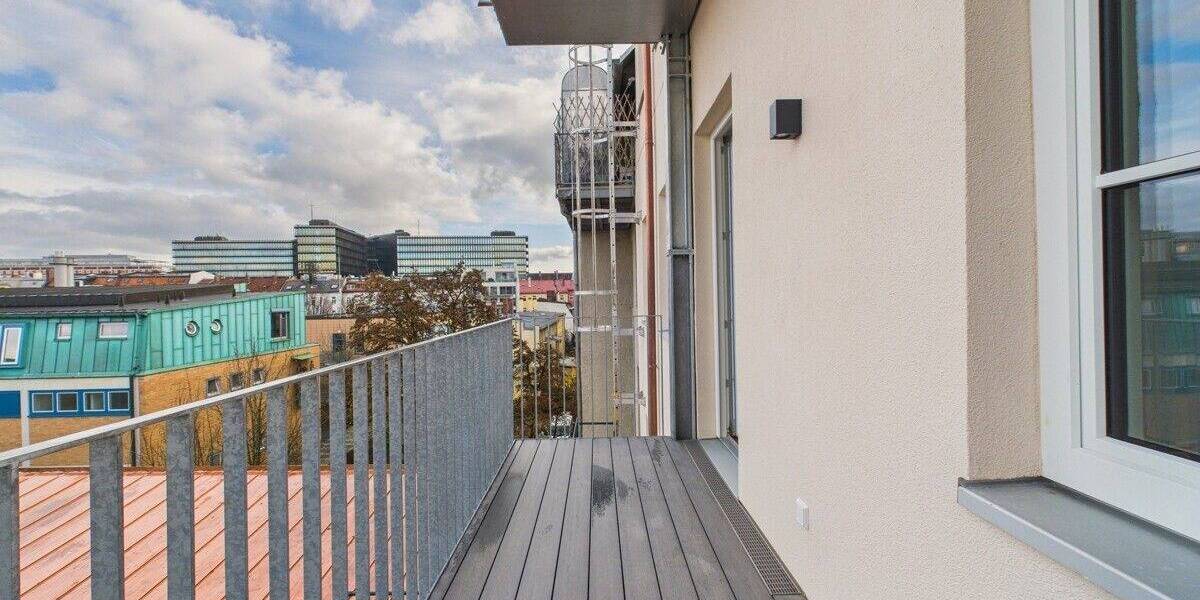 zum Erstbezug nach Sanierung: Exklusive 3,5Zimmer Wohnung mit Balkon direkt am Gärtnerplatz 3 zimmer