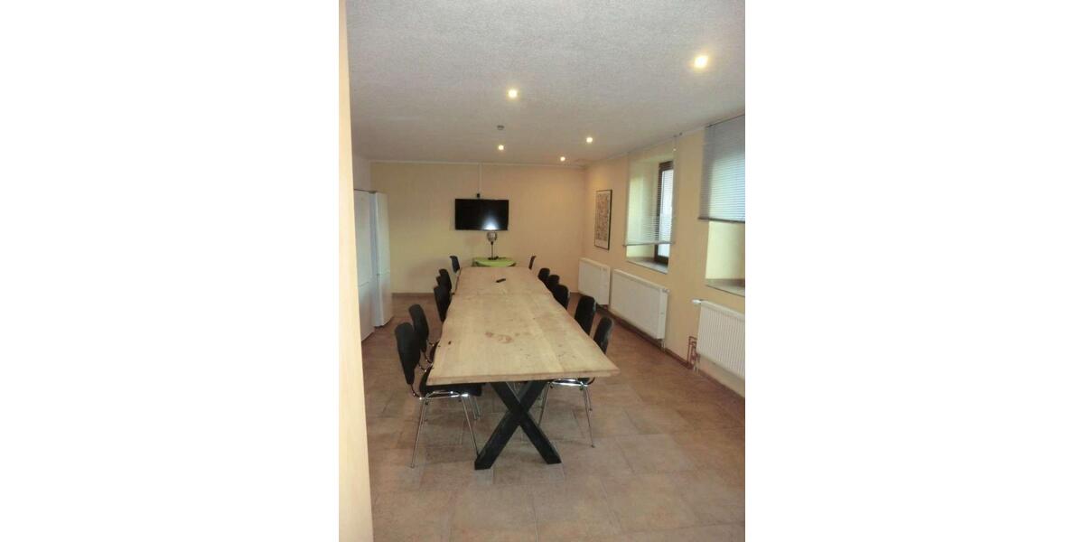 Wohnen auf Zeit Roßwein - 6 Zimmer, 160 m&sup2;, 15&euro; | Angebot:24981244