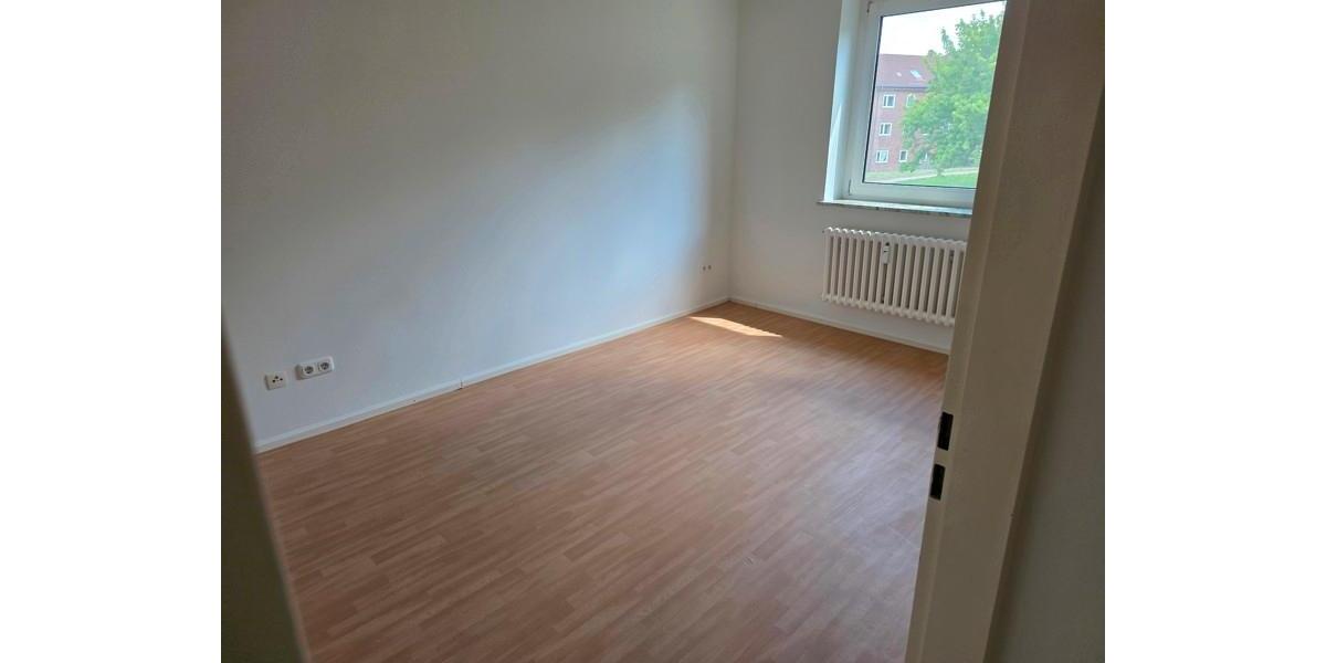Etagenwohnung Kiel Gaarden-Ost - 2 Zimmer, 37 m&sup2;, 361&euro; | Angebot:26647465