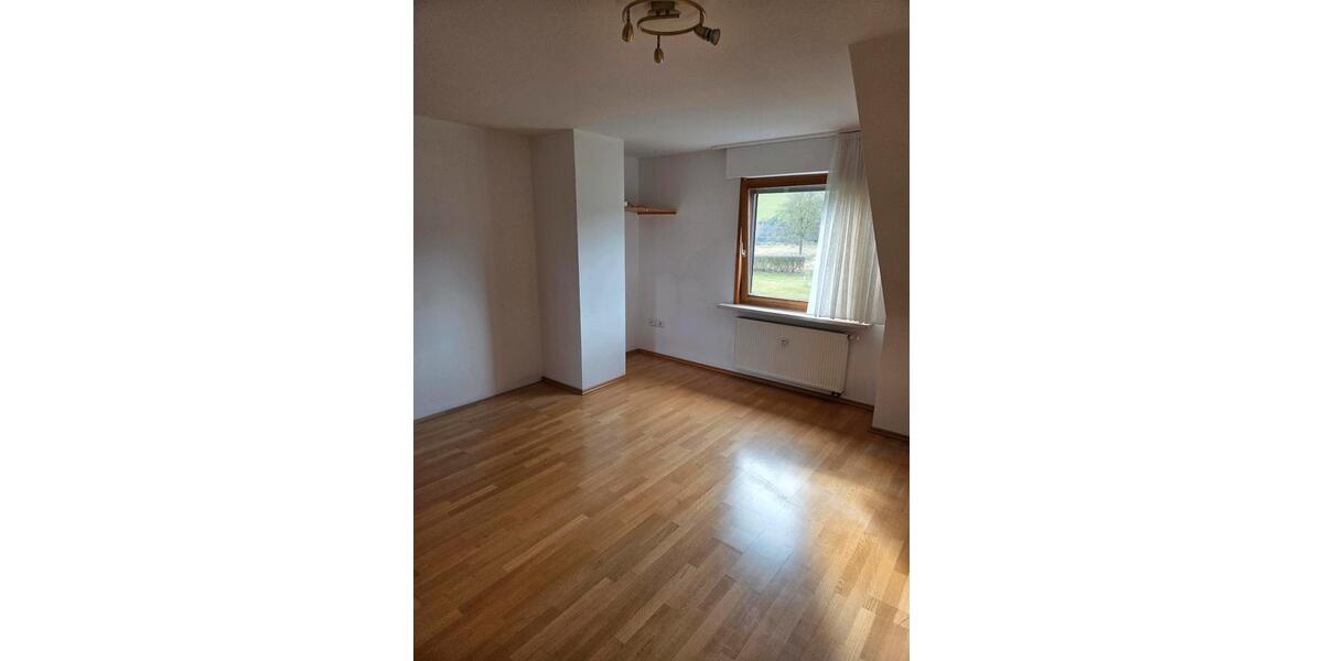 Dachgeschoßwohnung Schmallenberg - 3 Zimmer, 114 m&sup2;, 780&euro; | Angebot:25405150