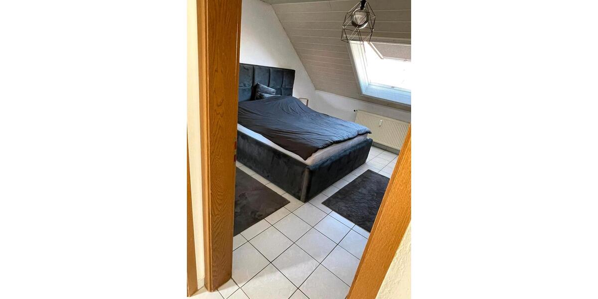 Dachgeschoßwohnung Reinheim - 2 Zimmer, 60 m&sup2;, 700&euro; | Angebot:26023564